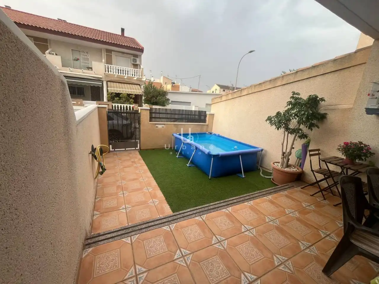Jardí de Casa adosada en venda en Pilar de la Horadada amb Terrassa i Moblat