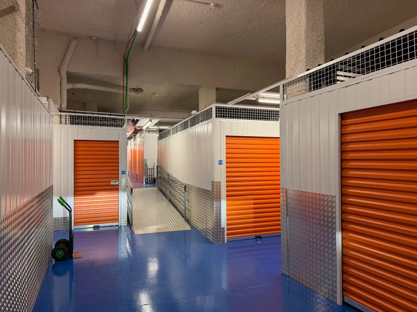 Trastero de alquiler en Viladecans con Alarma