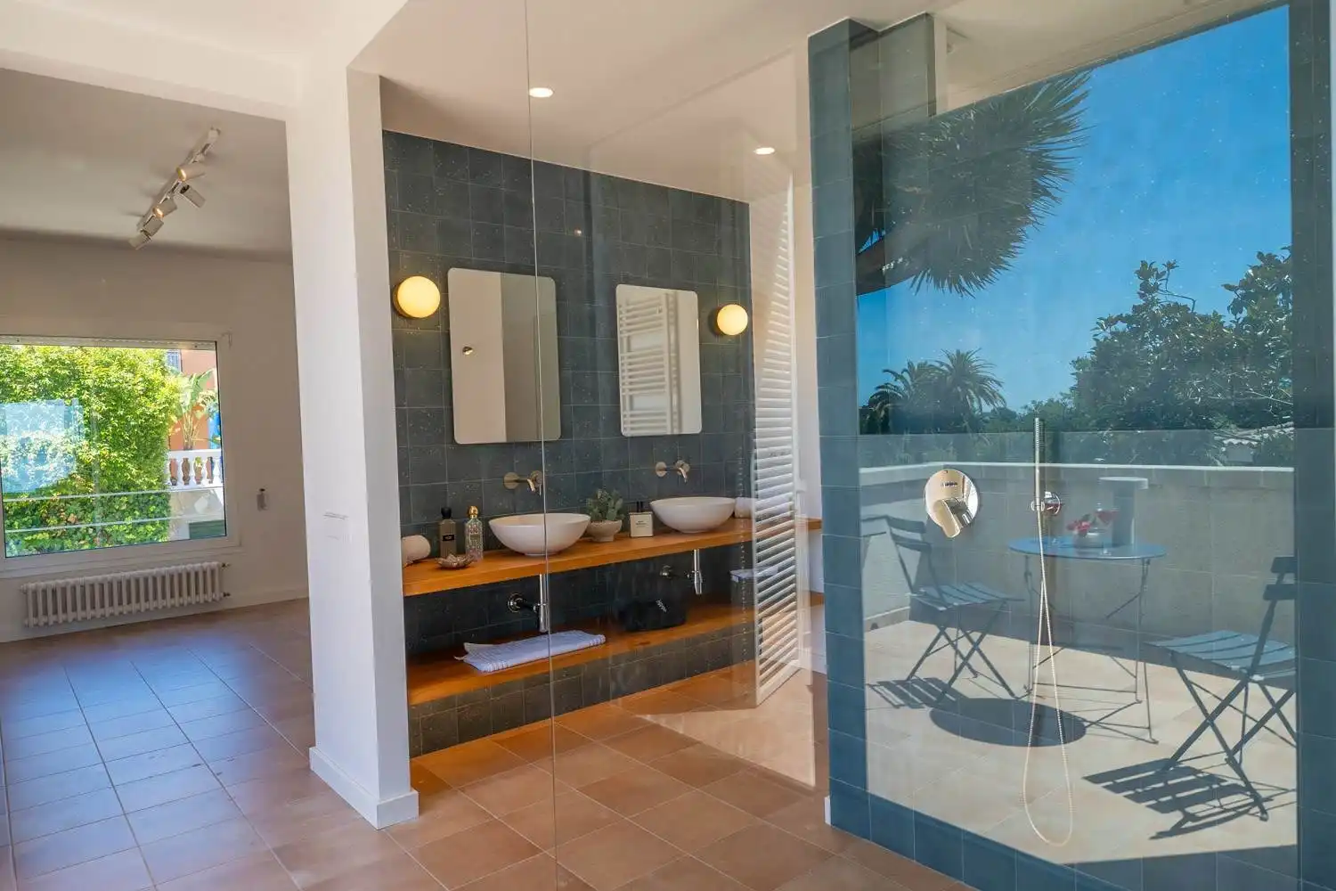 Baño de Casa o chalet de alquiler en Blanes con Aire acondicionado, Calefacción y Jardín privado