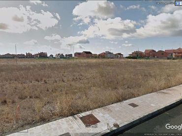 Terreny residencial en venda a Benavente