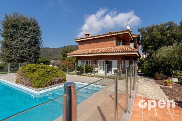 Casa-chalet en Venta en Olleta en Eixample - Can Bogunyà