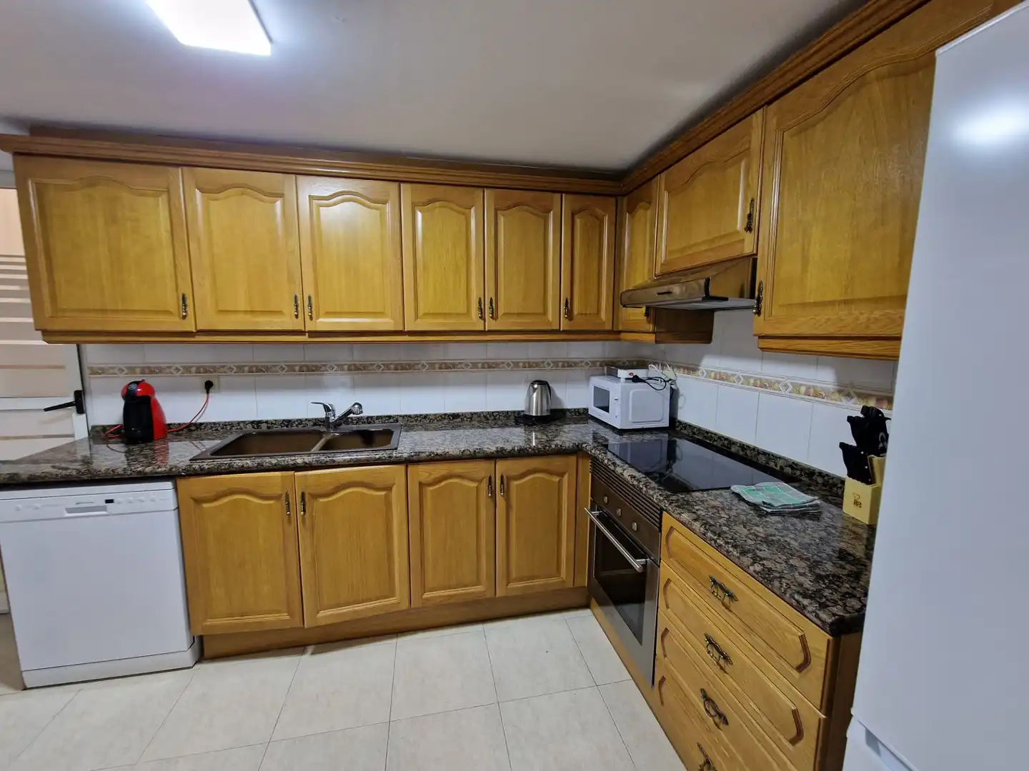 Cuina de Apartament de lloguer en Dénia amb Aire condicionat, Calefacció i Terrassa