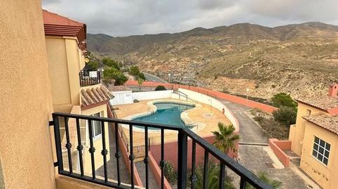 Foto 2 de Casa adosada en venda a Calle Castaños, La Envía, Vícar