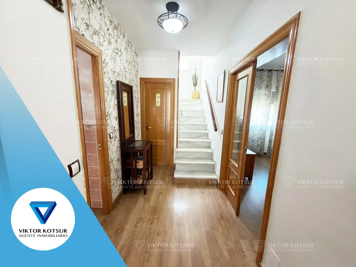 Detached homes for sale in Roquetas de Mar  with Air Conditioner, Terrace and Storage room