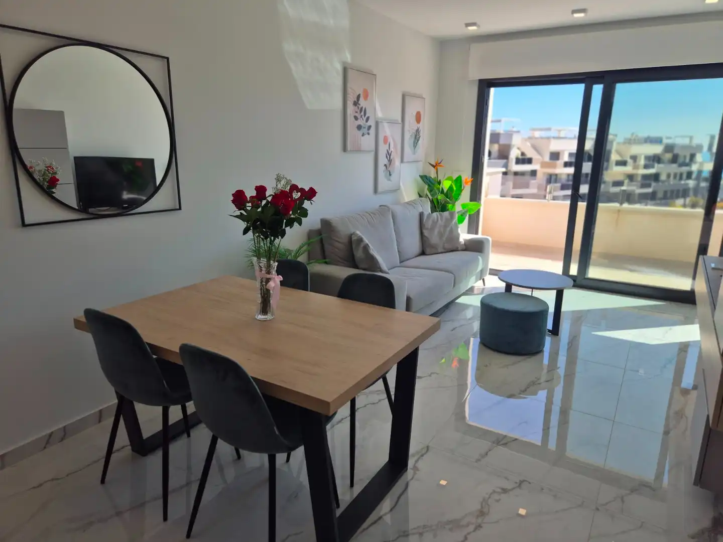 Sala d'estar de Àtic en venda en Orihuela amb Aire condicionat, Terrassa i Moblat