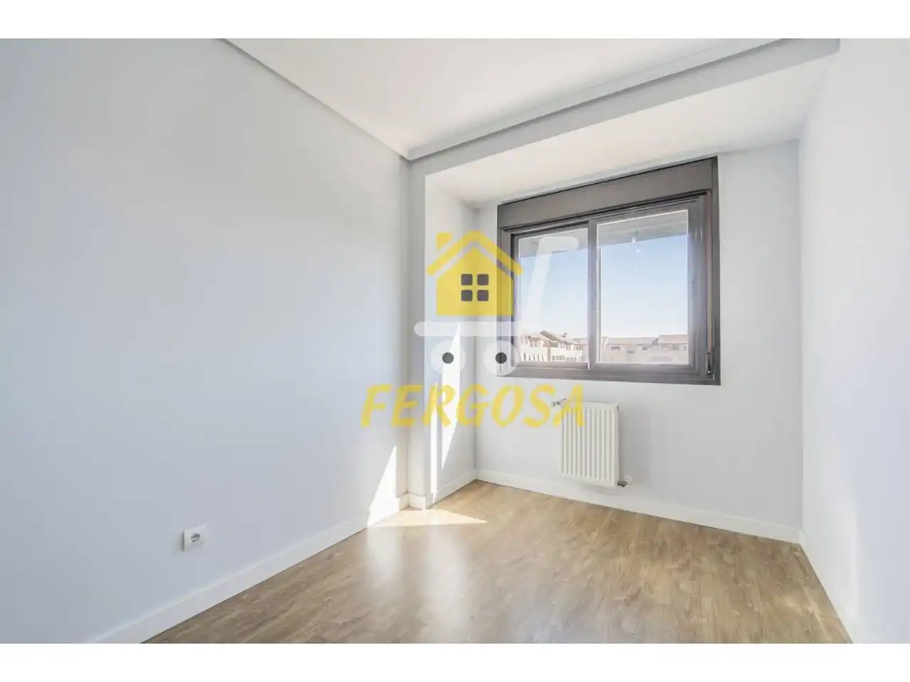 Habitación de Piso en venta en Navalcarnero con Aire acondicionado, Calefacción y Piscina comunitaria
