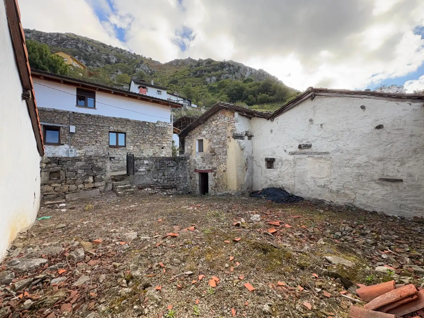 Vista exterior de Casa o chalet en venta en Proaza con Jardín privado