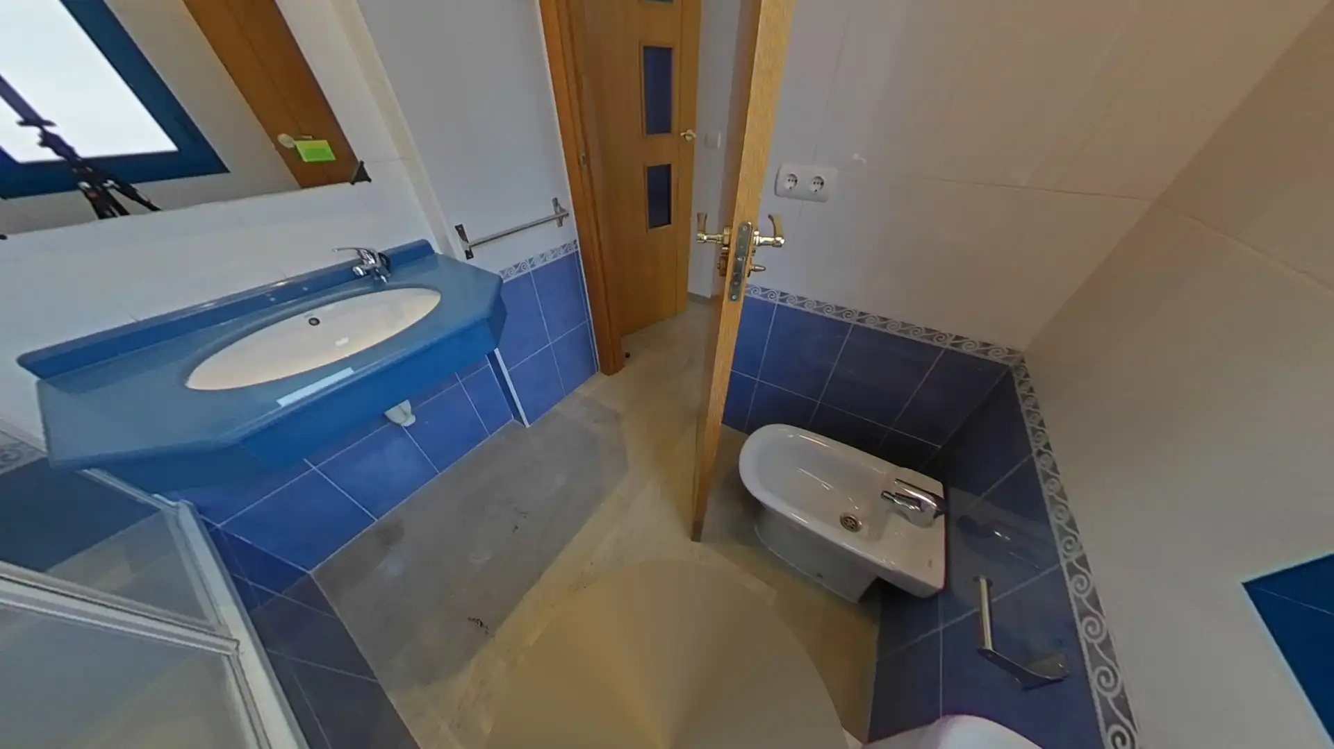 Baño de Piso en venta en Calpe / Calp