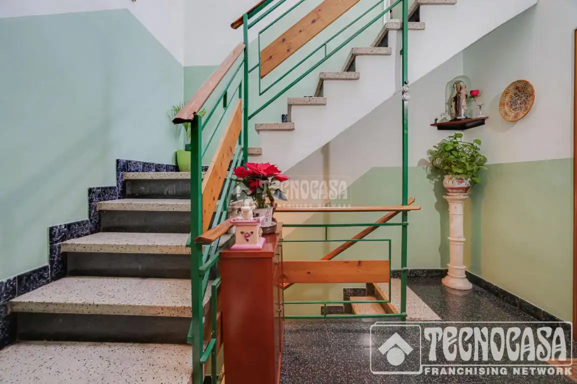 Casa adosada en venta en Santa Coloma de Gramenet con Aire acondicionado, Calefacción y Parquet