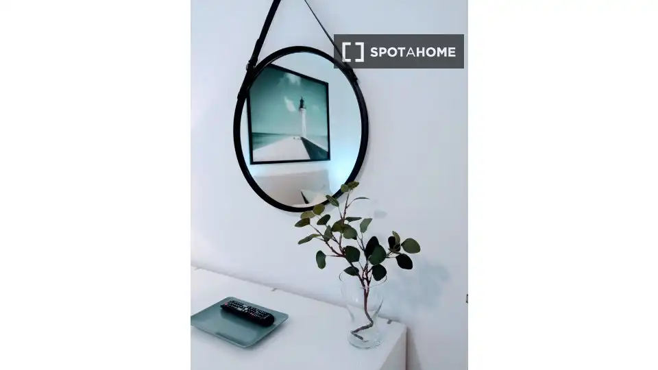 Habitación de Apartamento para compartir en Málaga con Aire acondicionado, Terraza y Amueblado