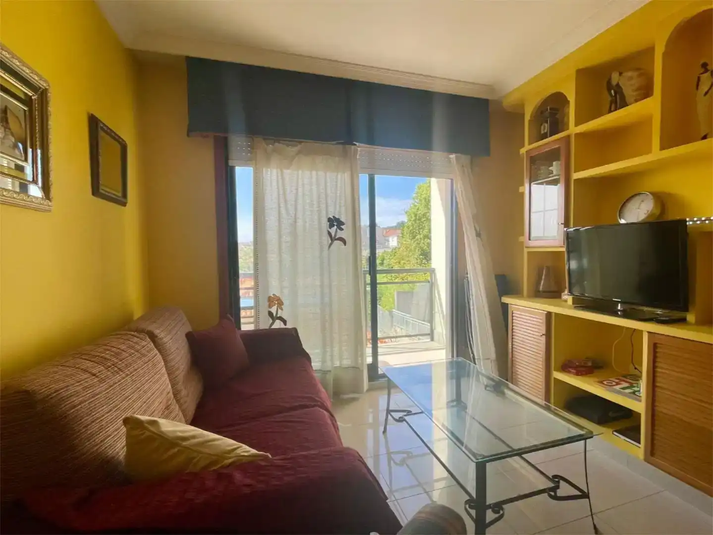 Sala d'estar de Apartament de lloguer en Sanxenxo pueblo