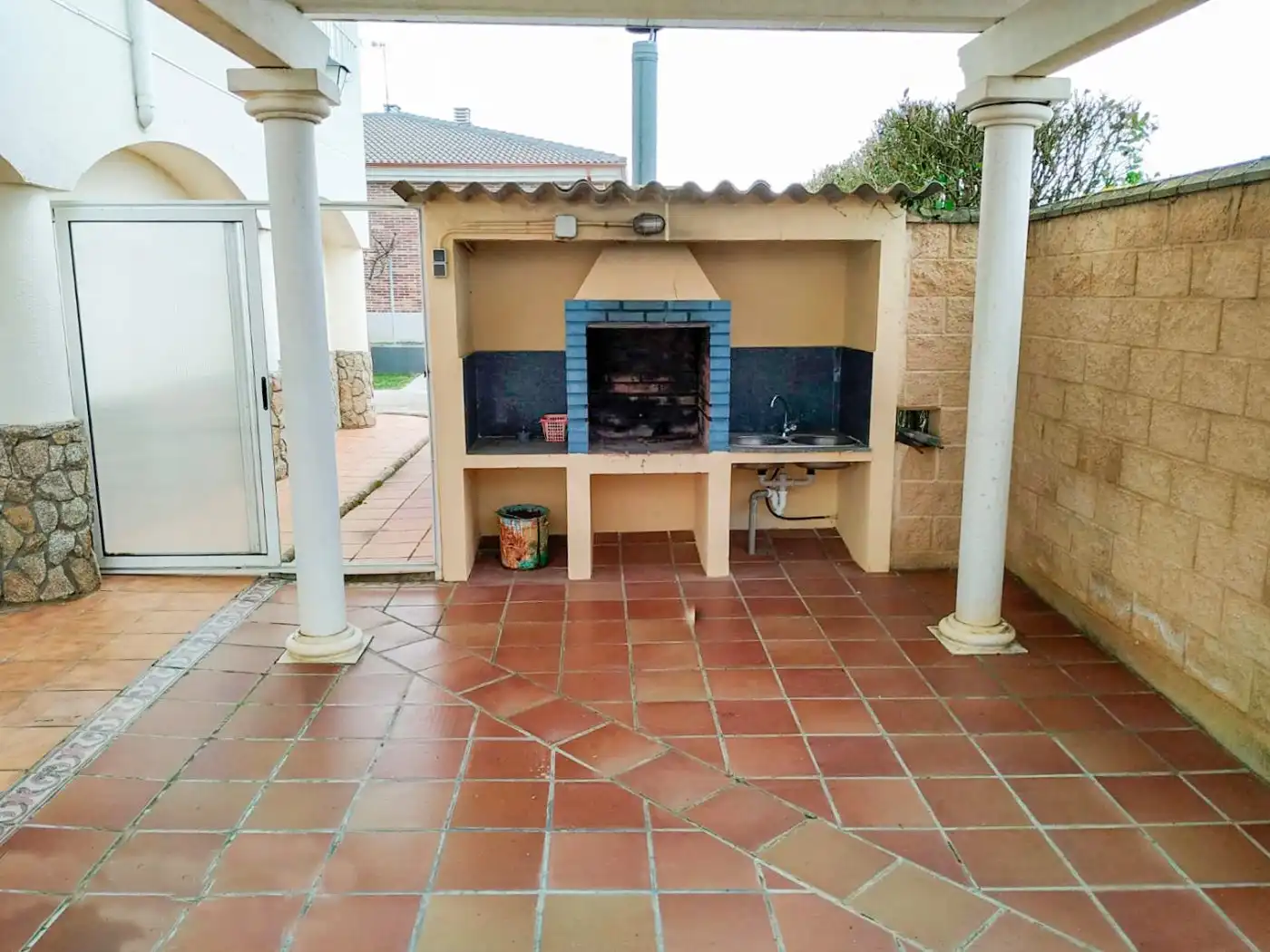 Terrassa de Casa o xalet en venda en Castellanos de Villiquera amb Calefacció, Terrassa i Traster