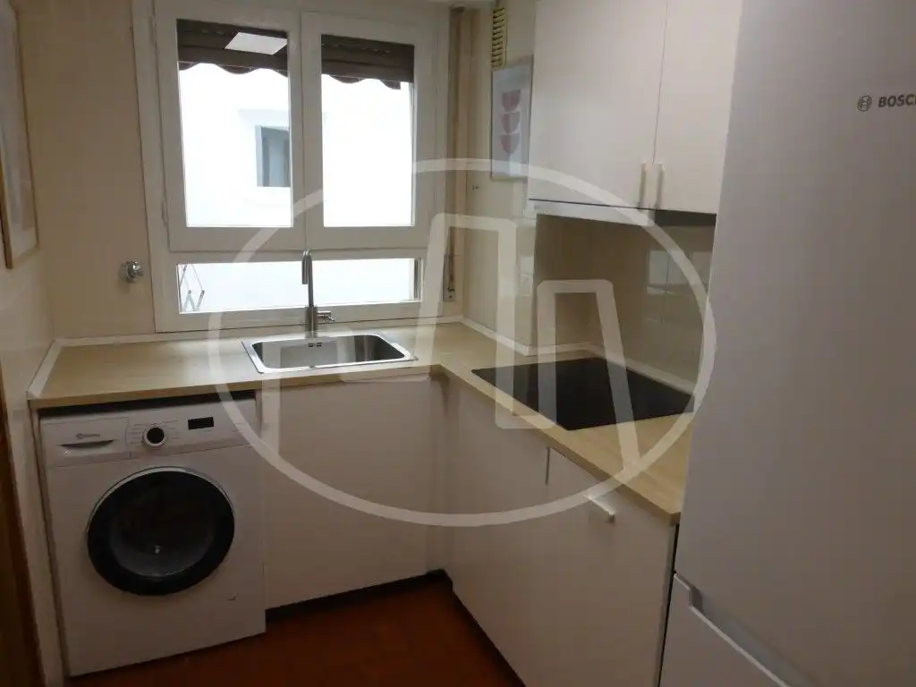 Kitchen of Flat for rent in  Pamplona / Iruña  with Heating, Parquet flooring and Furnished