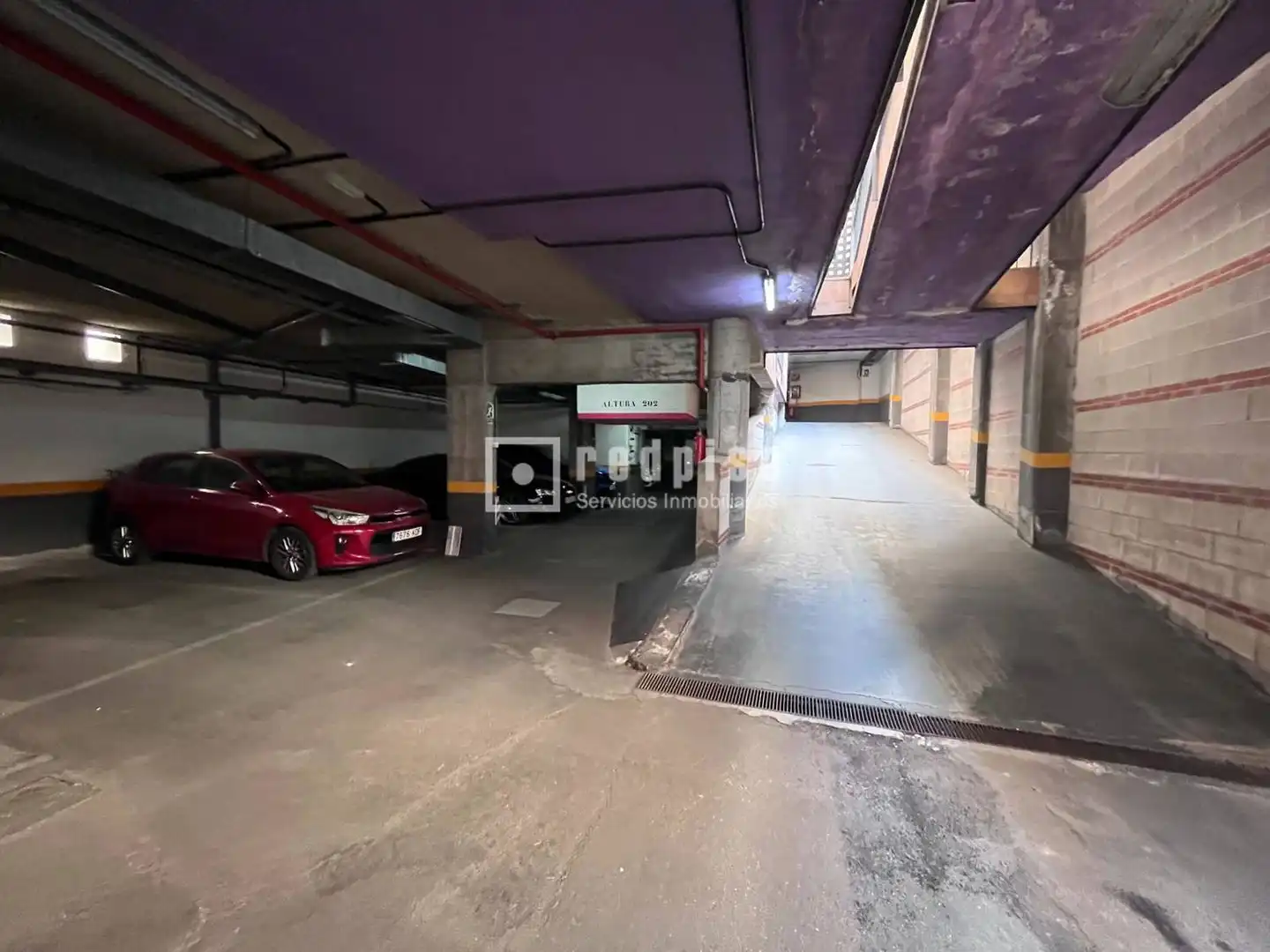 Parking de Piso en venta en Madrid con Aire acondicionado, Calefacción y Jardín privado