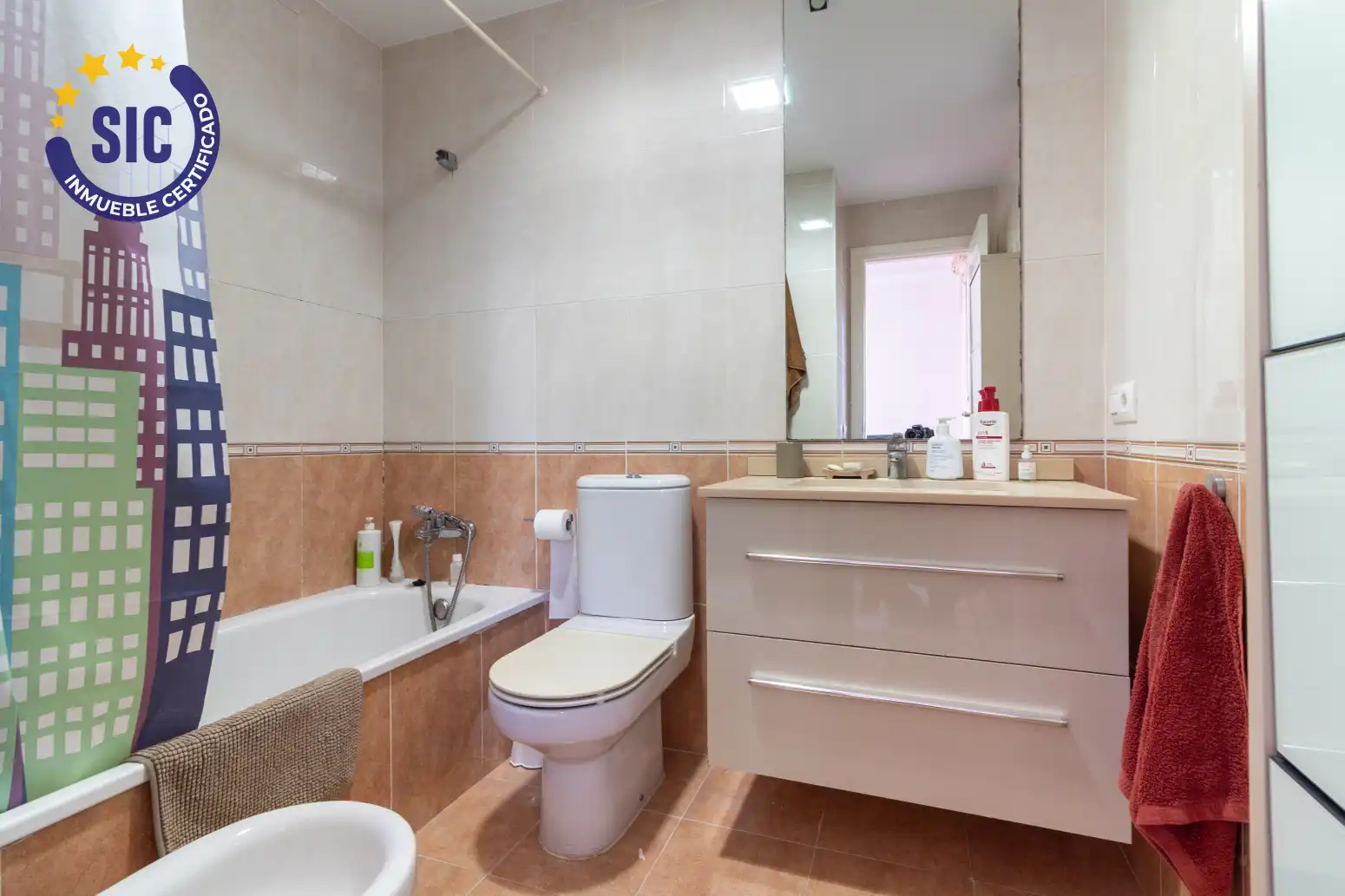 Badezimmer von Dachboden zum Verkauf in Sagunto / Sagunt mit Klimaanlage, Heizung und Parkett