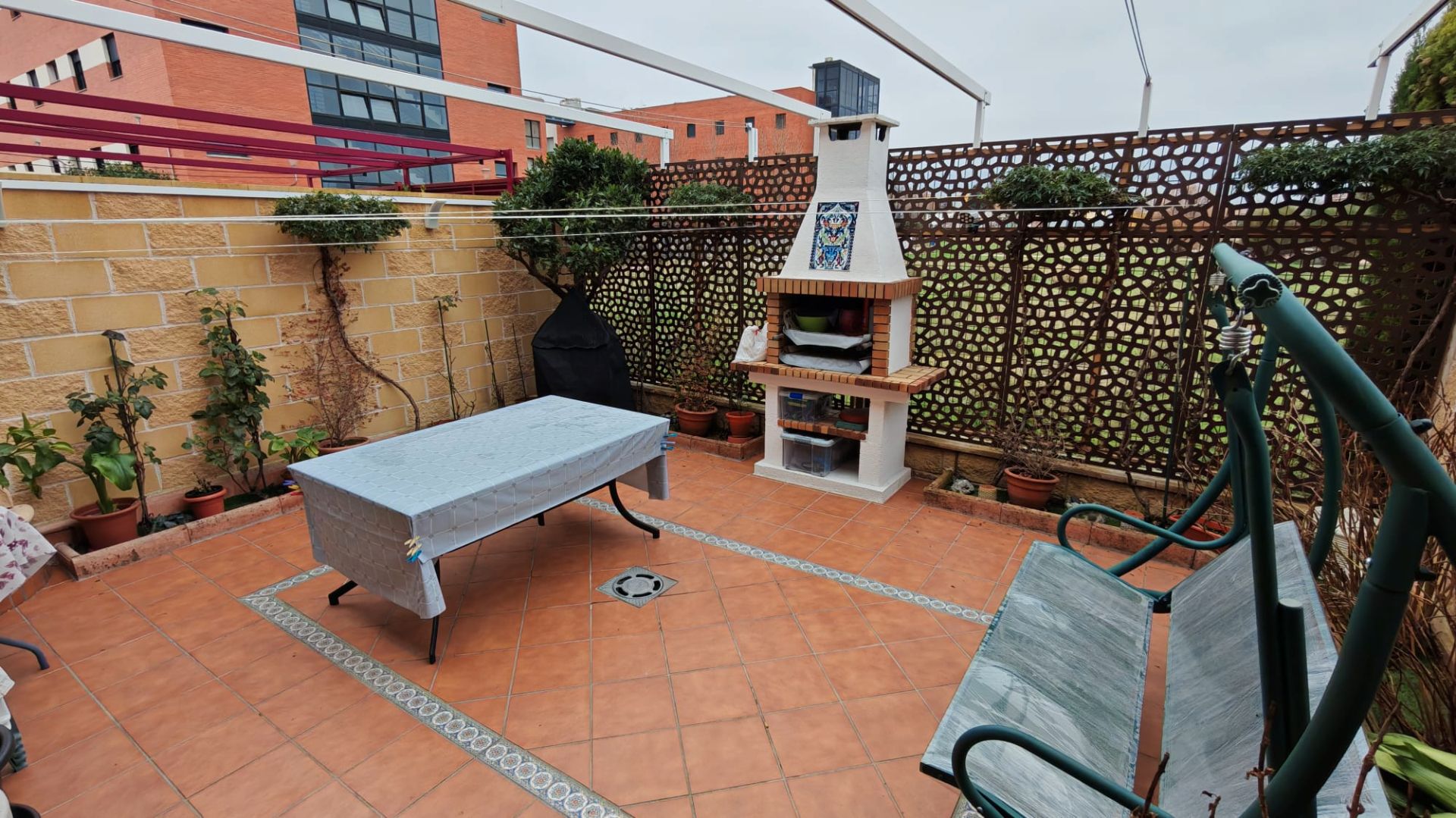 Terrassa de Casa o xalet en venda en Guadalajara Capital amb Aire condicionat, Calefacció i Piscina comunitària