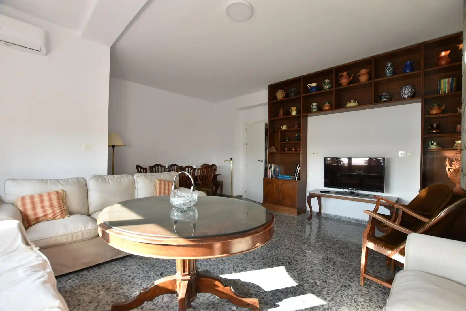 Sala d'estar de Casa o xalet de lloguer en Granada amb Aire condicionat, Terrassa i Piscina
