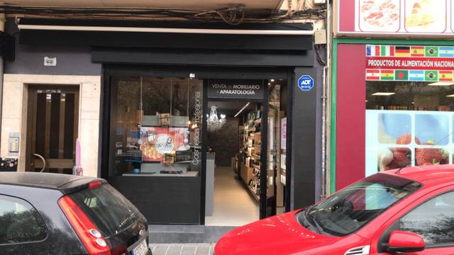 Local comercial en Venta en Calle General Espartero en Carolinas Altas