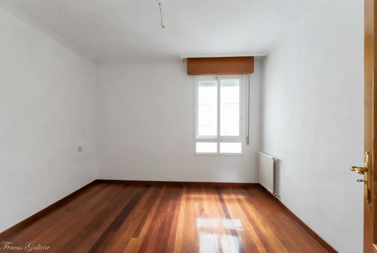 Piso con ascensor en venta en Rúa Espido, imagen 2
