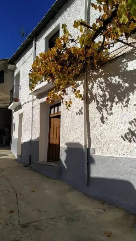 Vista exterior de Casa o xalet en venda en Busquístar amb Terrassa i Moblat
