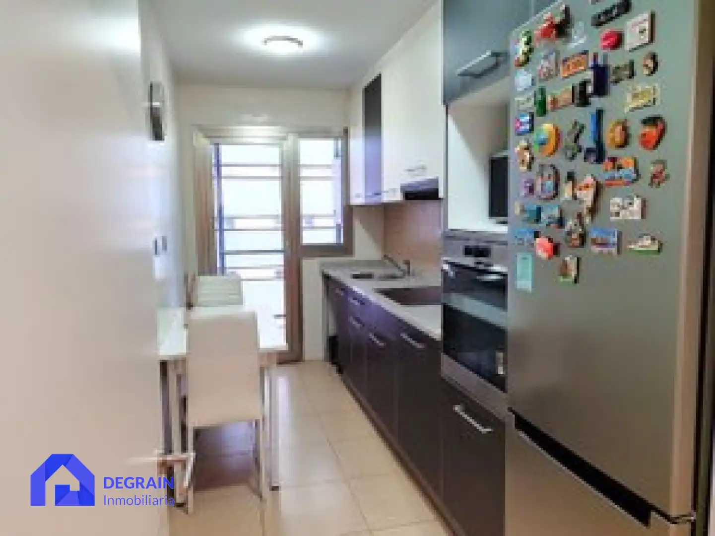 Küche von Wohnung zum Verkauf in Oviedo  mit Heizung, Privatgarten und Abstellraum
