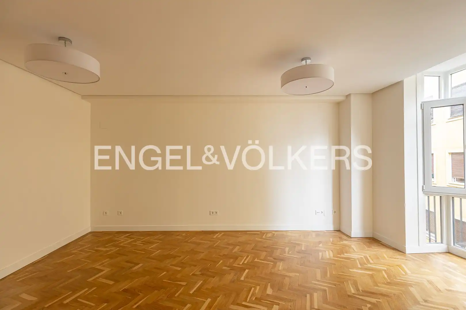 Sala de estar de Piso de alquiler en  Madrid Capital con Aire acondicionado, Calefacción y Parquet