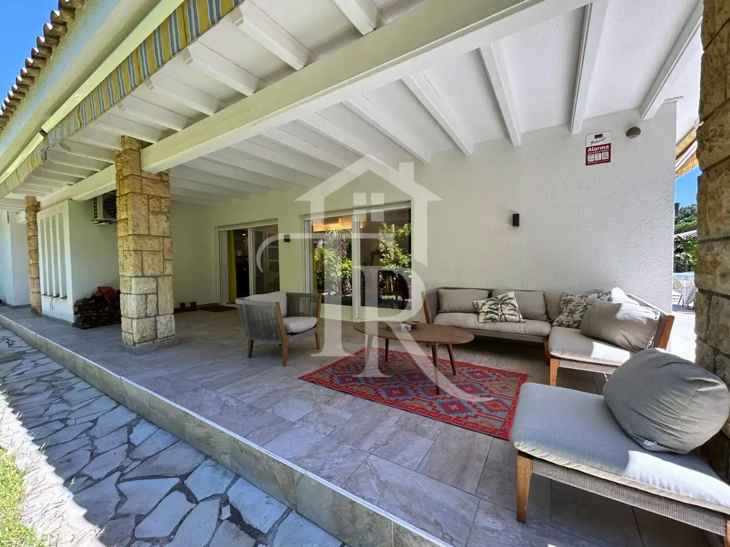 Terraza de Casa o chalet en venta en Roda de Berà con Aire acondicionado, Calefacción y Jardín privado
