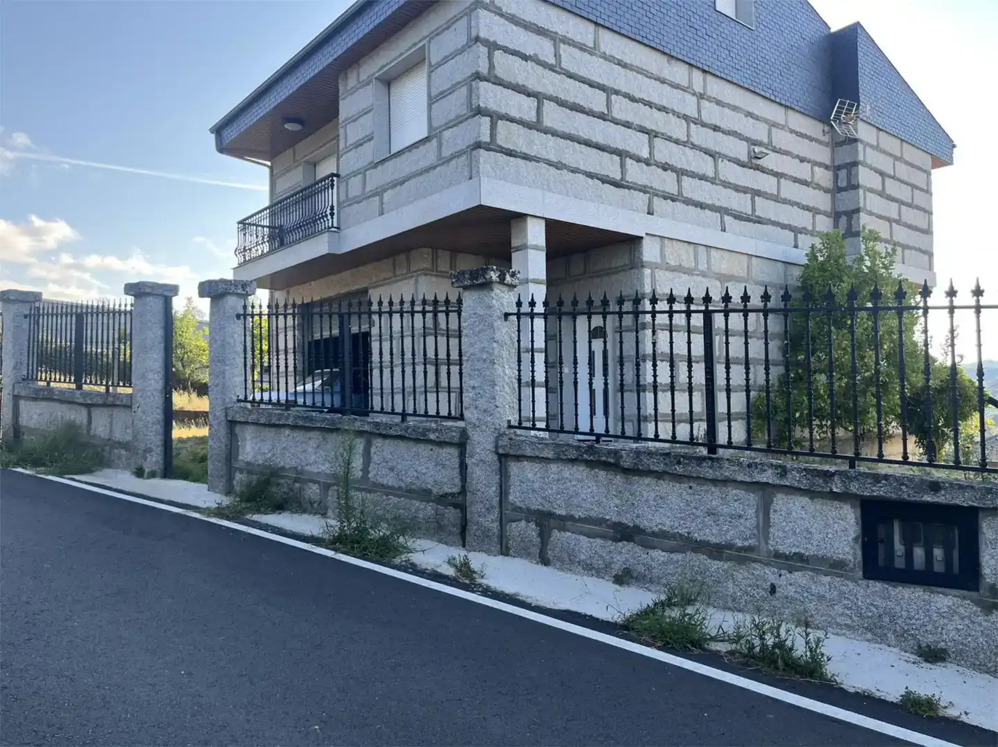 Vista exterior de Casa o chalet en venta en Ourense Capital  con Trastero, Amueblado y Lavadora