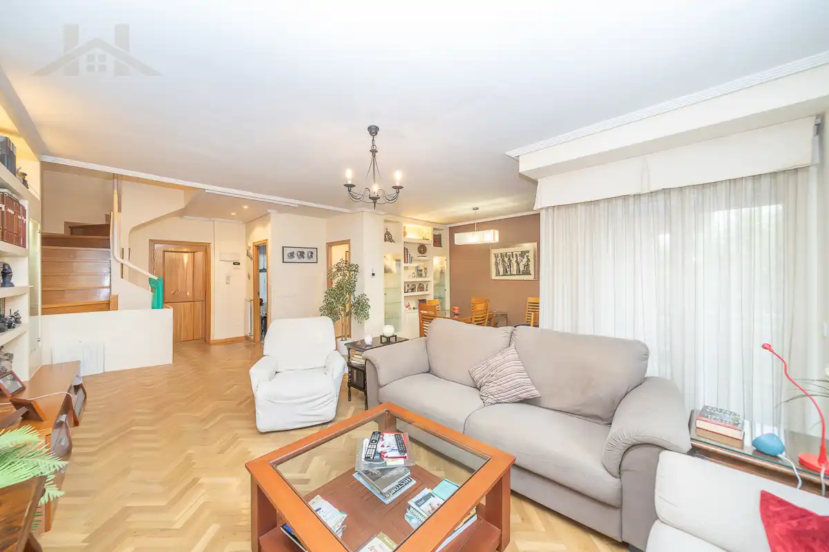 Living room of Duplexes for sale in Torrelodones  with Air Conditioner, Heating and Terrace