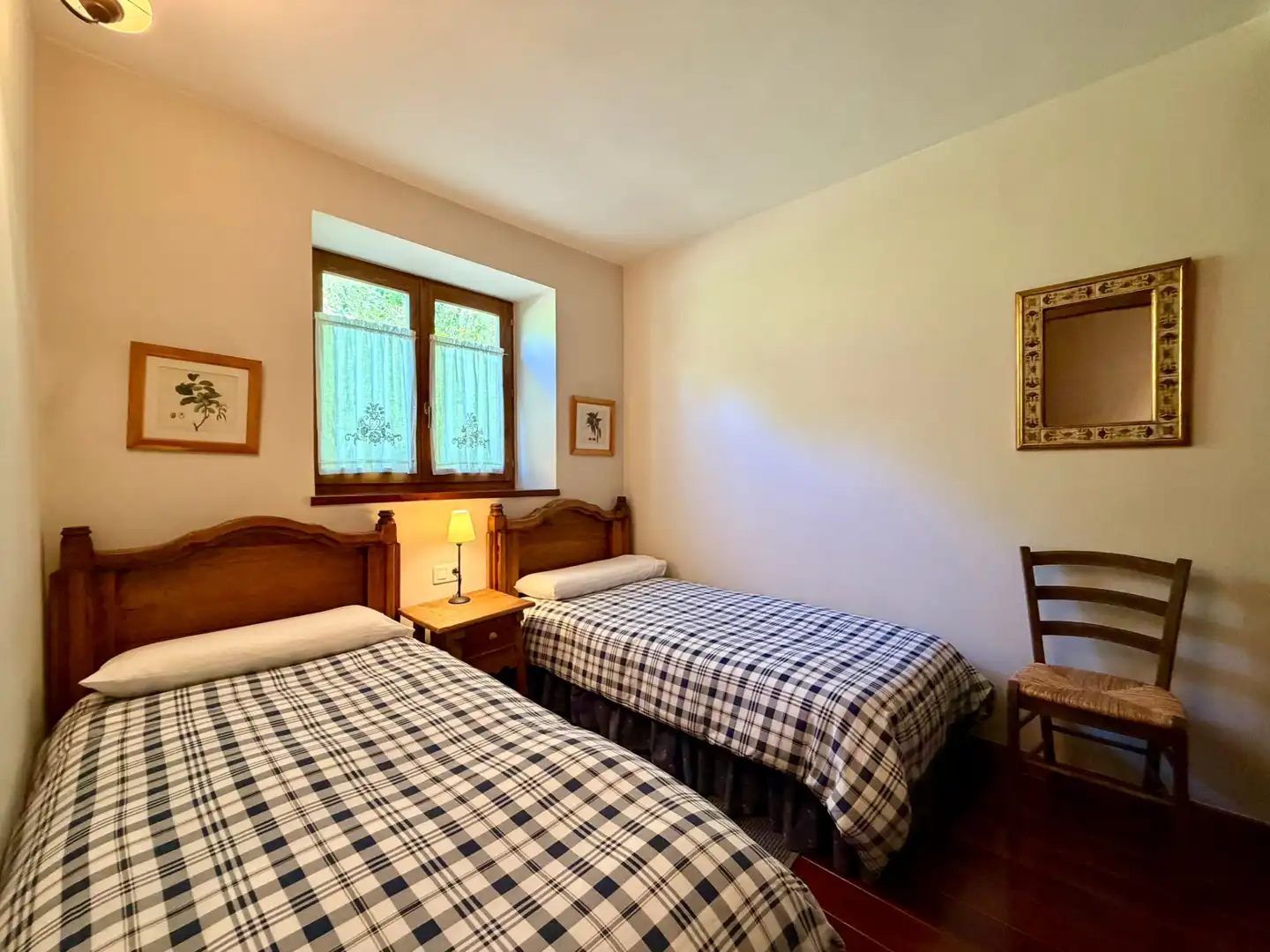 Habitación de Piso en venta en Naut Aran con Calefacción, Parquet y Terraza