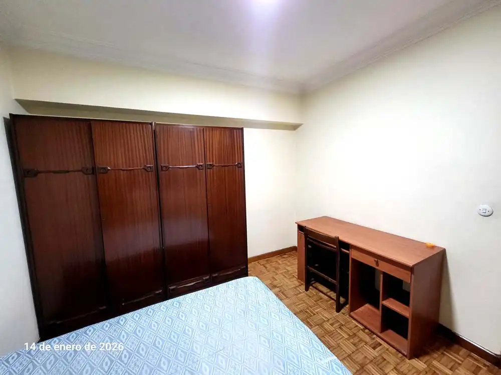 Bedroom of Flat for rent in Vigo   with Furnished, Oven and Washing machine