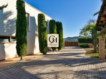 Villa avec balcon à vendre à Carrer Elsa Morante