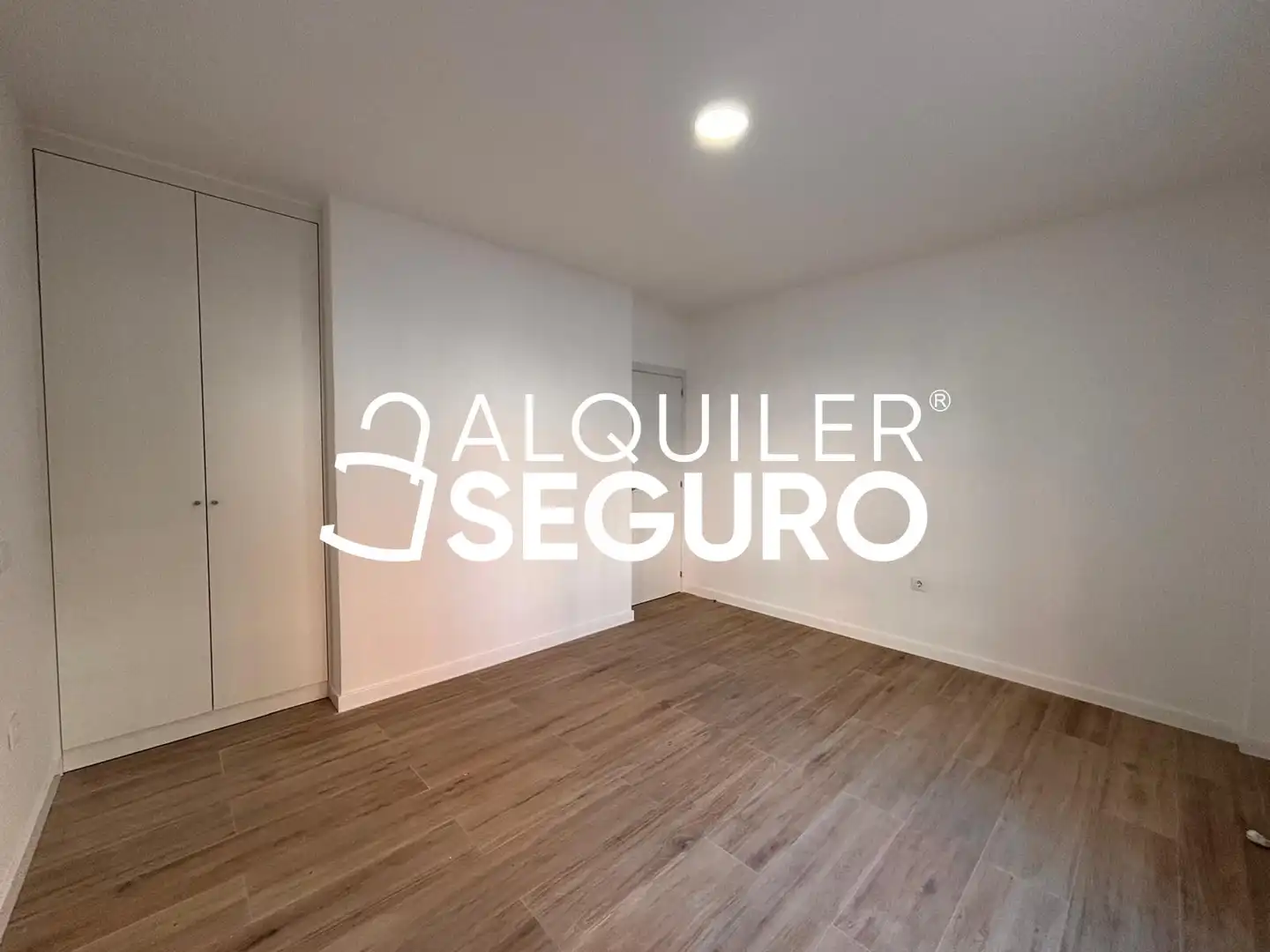 Schlafzimmer von Wohnung zur Miete in Madrid mit Heizung