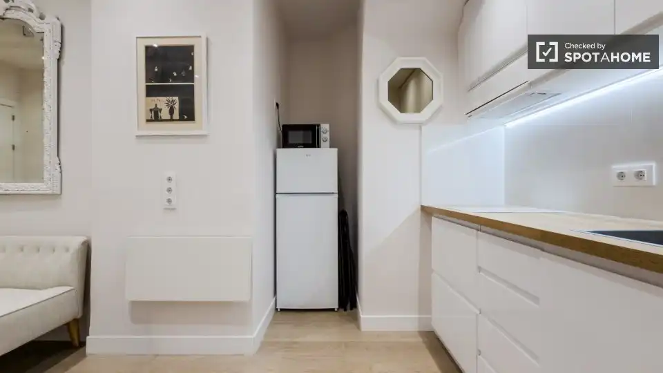 Cocina de Piso de alquiler en Barcelona con Aire acondicionado, Calefacción y Amueblado