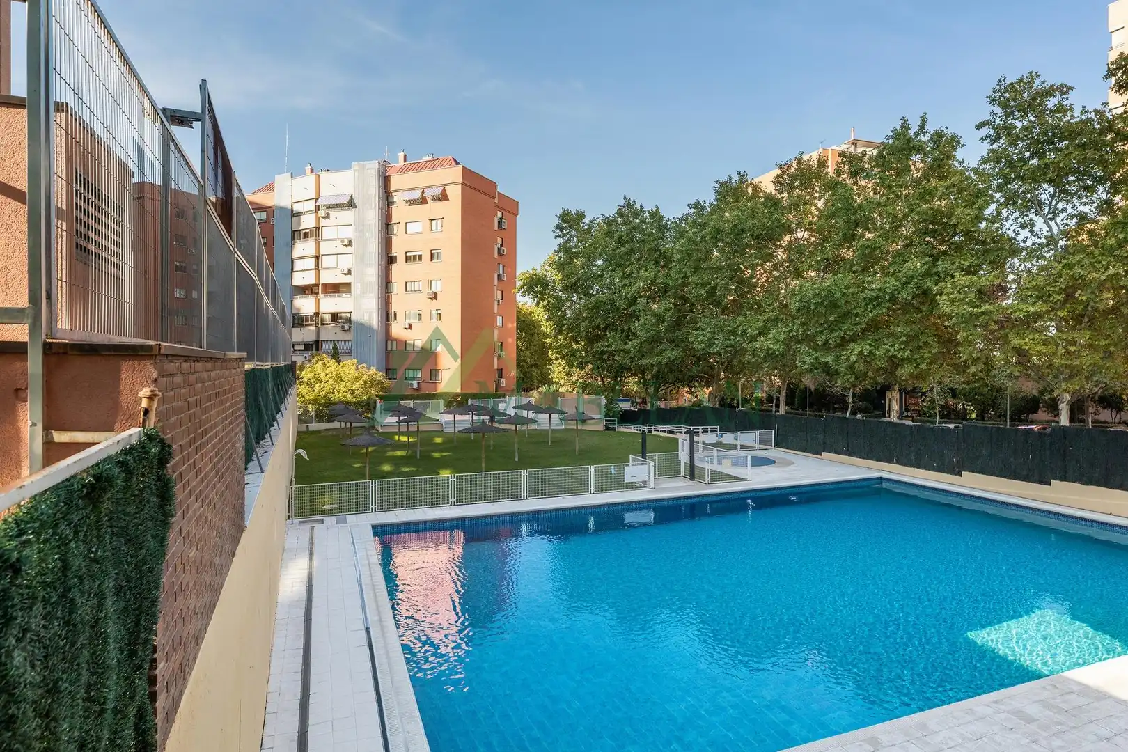 Piscina de Piso en venta en Ciudad Lineal