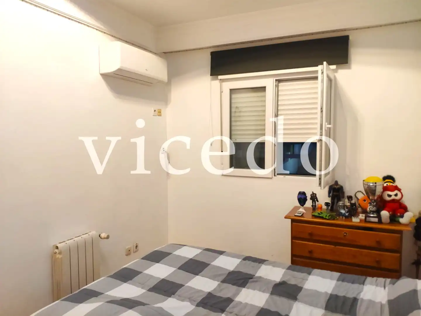 Habitación de Casa adosada en venta en Mutxamel con Aire acondicionado, Trastero y Amueblado