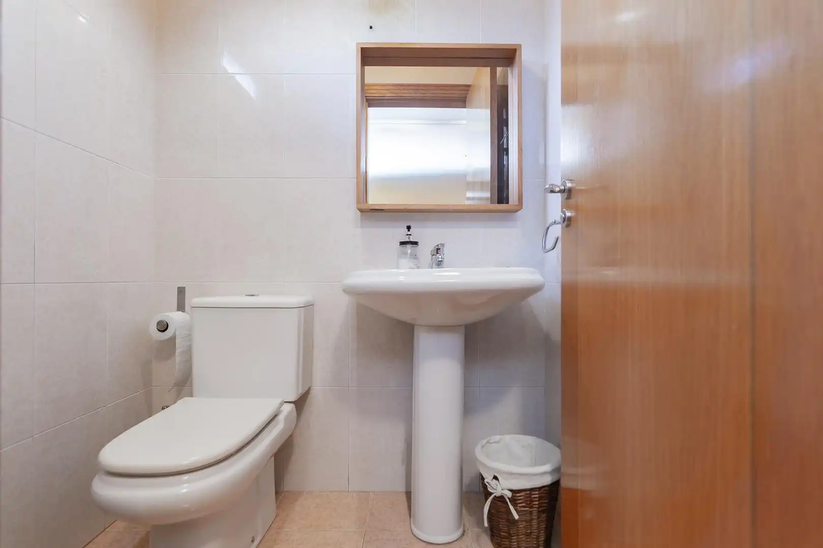 Baño de Casa adosada en venta en Cizur con Calefacción, Jardín privado y Terraza