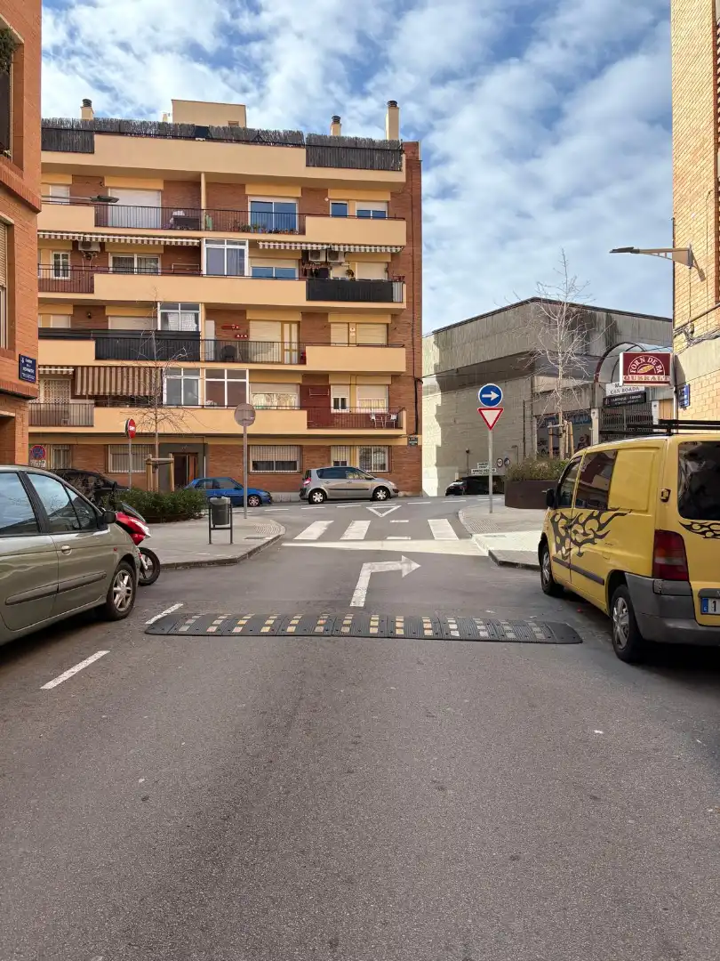 Flat with terrace for sale in Carrer de la Hispanitat 13, imagen 5