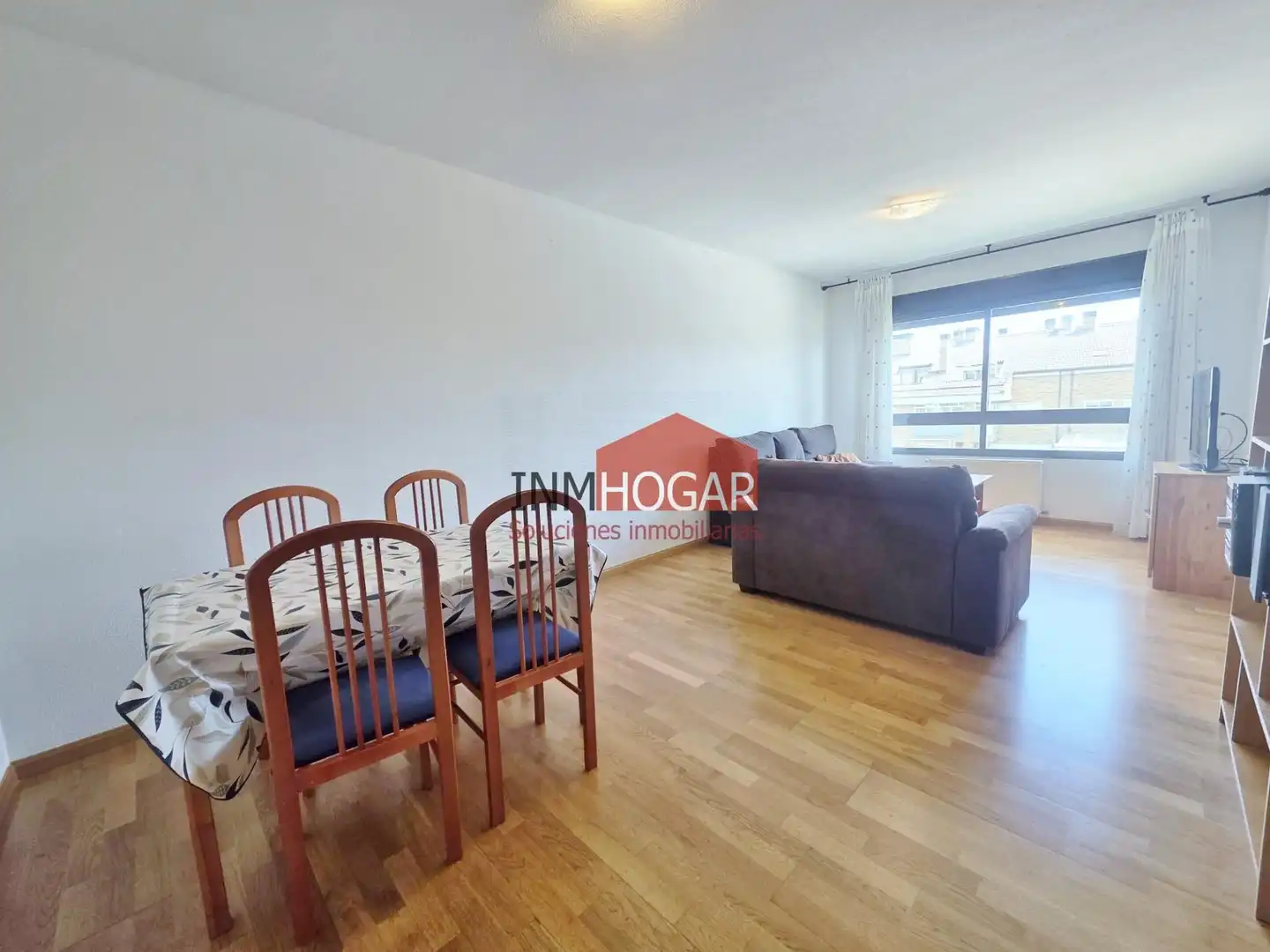Wohnzimmer von Wohnung zum Verkauf in Ávila mit Heizung, Parkett und Terrasse