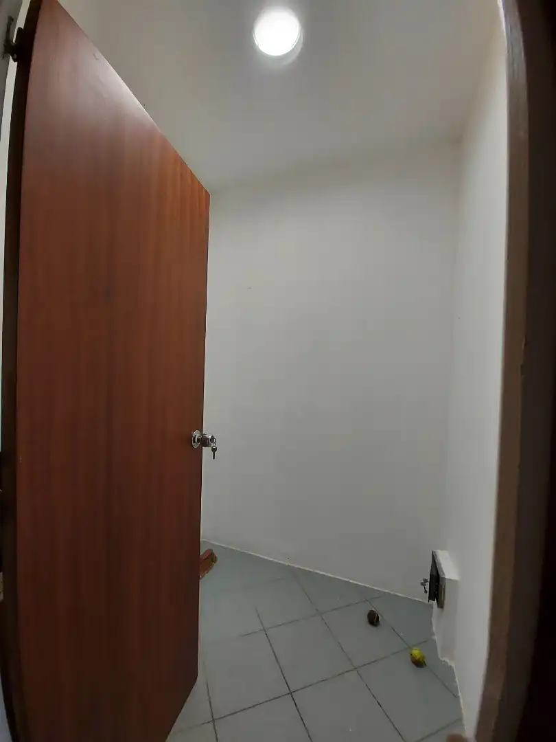 Piso en venta en Barcelona con Trastero, Horno y Balcón
