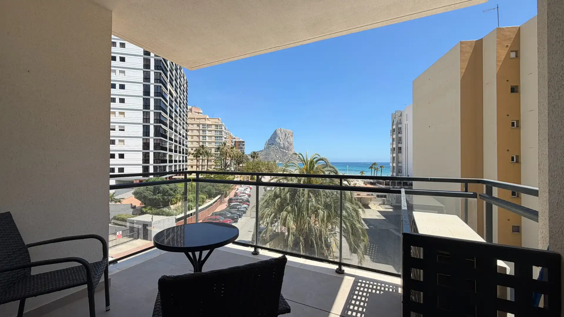Apartamento con piscina en venta en Calle Alemania 3, imagen 2