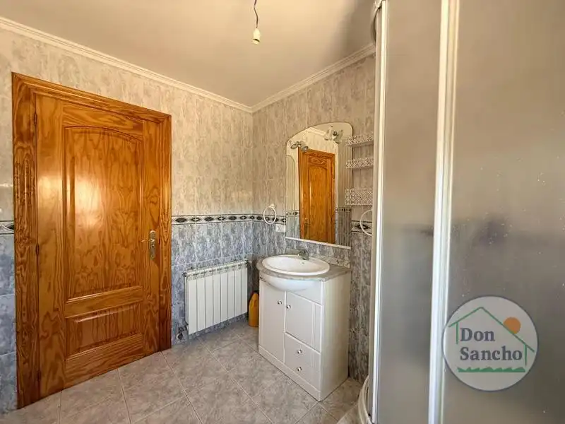 Baño de Casa o chalet en venta en Traspinedo con Calefacción, Terraza y Trastero