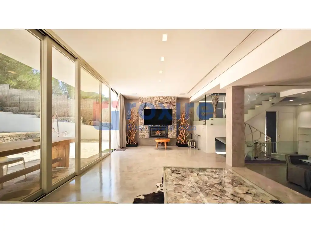 Sala d'estar de Casa o xalet en venda en Santa Eulària des Riu amb Aire condicionat, Jardí privat i Terrassa