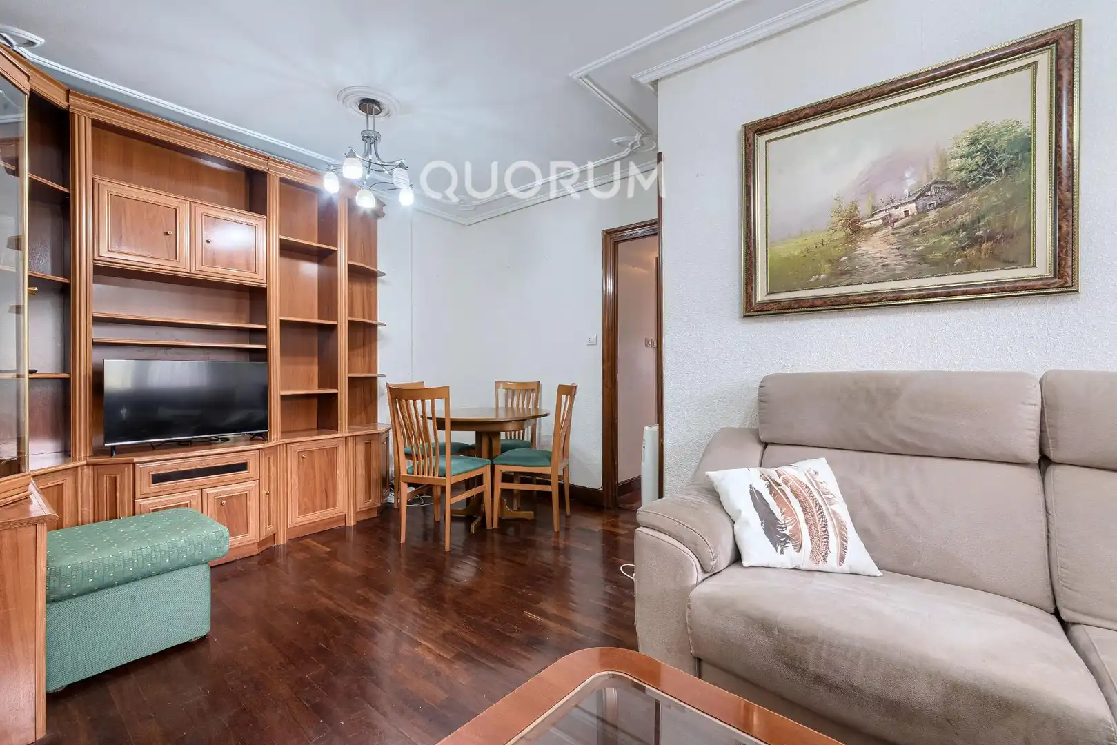 Wohnzimmer von Wohnung zum Verkauf in Kalero - Basozelai