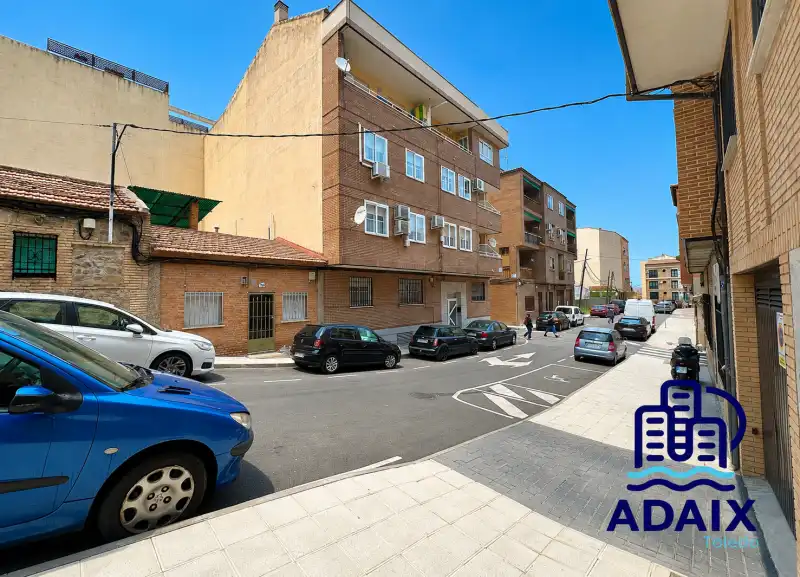 Vista exterior de Dúplex en venda en Toledo amb Calefacció i Balcó