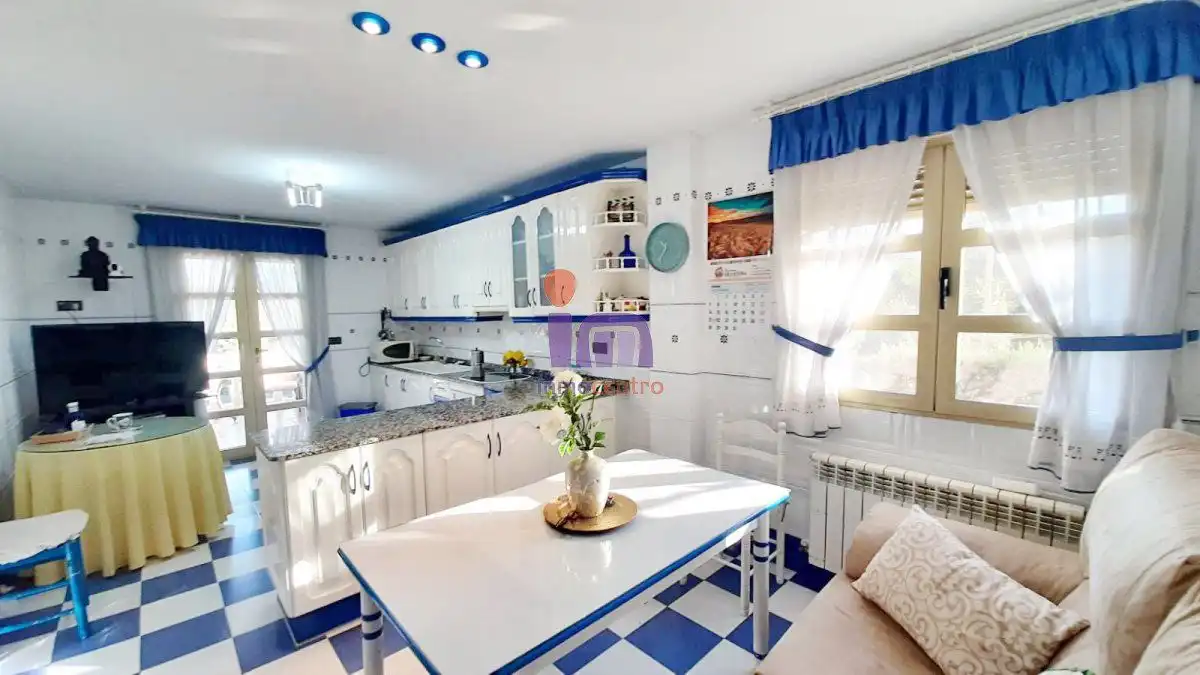 Chalet con piscina en venta en Valdepeñas, imagen 8