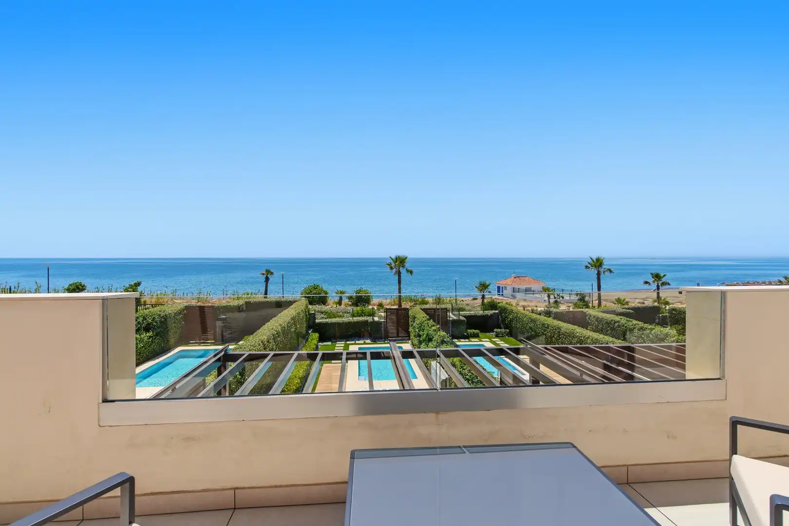 Terrassa de Casa adosada en venda en Estepona amb Aire condicionat, Jardí privat i Terrassa