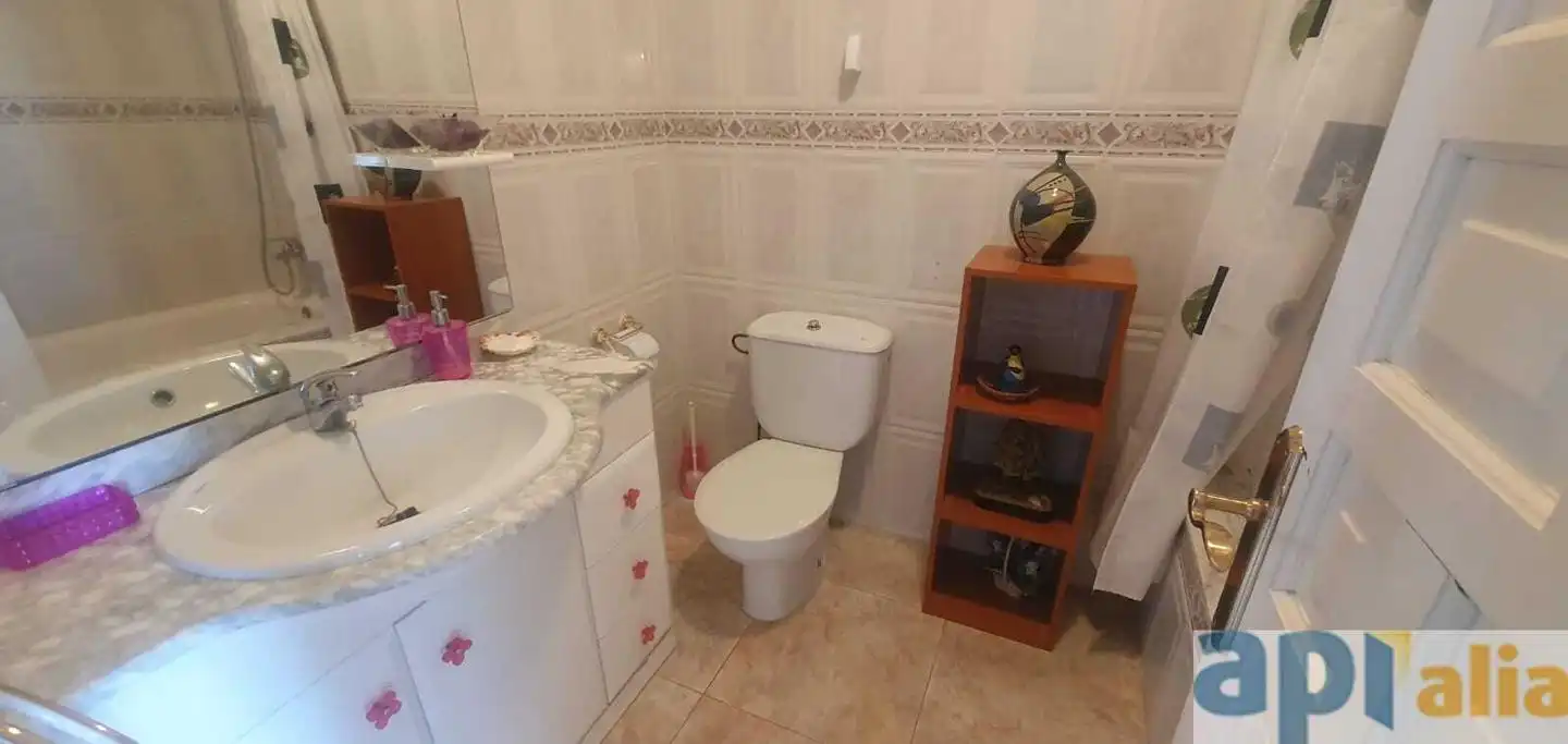 Bany de Casa o xalet en venda en Roses amb Calefacció, Jardí privat i Terrassa