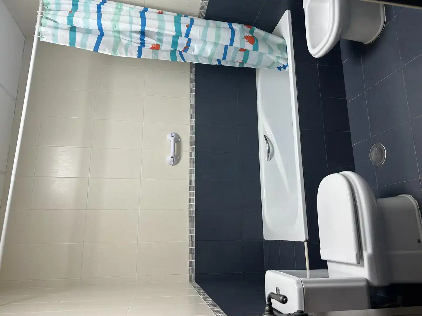 Bany de Pis en venda en Enix