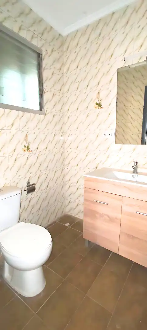 Badezimmer von Wohnung zum Verkauf in Sueca mit Balkon